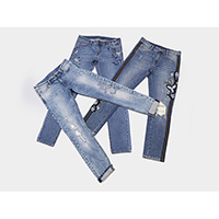 Ladies embroidered stretch jeans